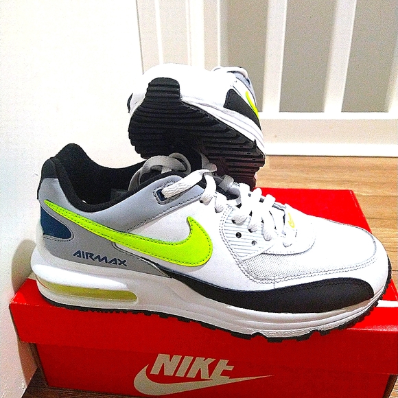 Nike Air Max - Picture 1 of 2